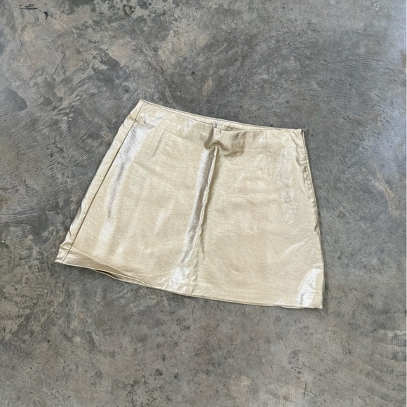 Gold Mini Skirt - Picture 4 of 4